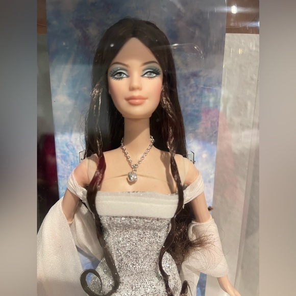 April Diamond Barbie Doll Brunette The Birthstone Collection 2002 Mattel - Picture 4 of 5